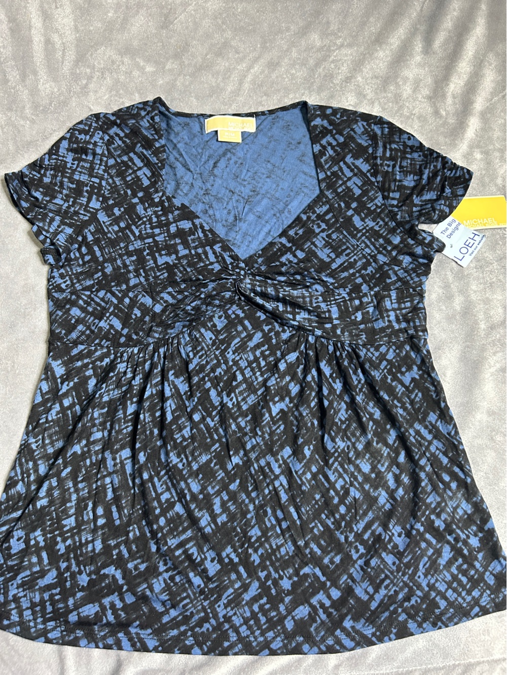 MICHAEL Michael Kors Black and Blue Twist-Front V-Neck Short Sleeve Top